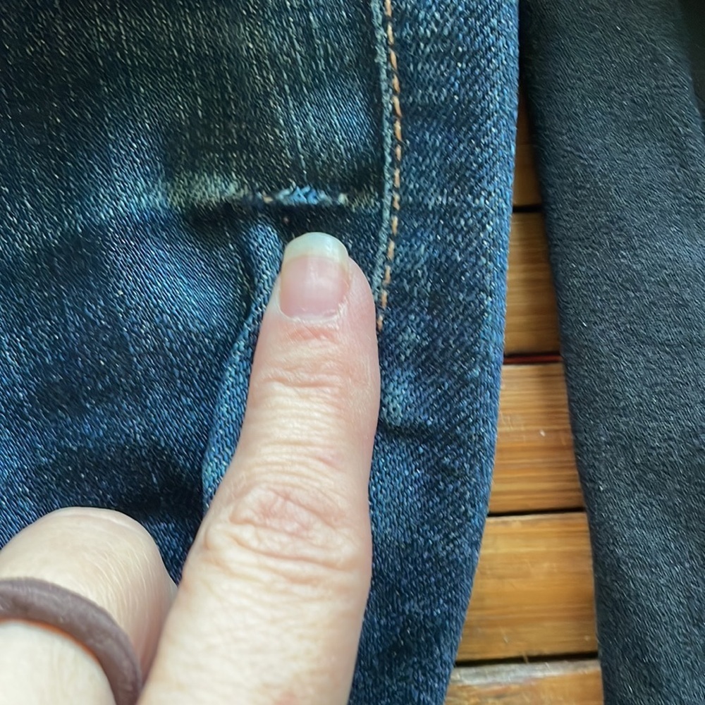 EUC J BRAND sz26 cropped “the skinny” Jeans in “”ink” excellent condition! - Picture 4 of 7